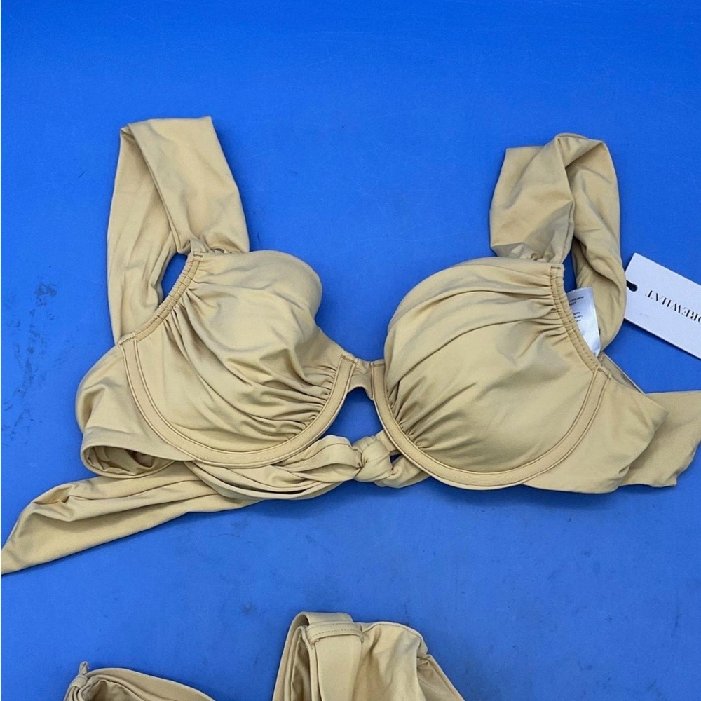 WeWoreWhat Beige/Desert Underwire Bikini Top with High-Waist Belted Bottoms - Picture 4 of 8